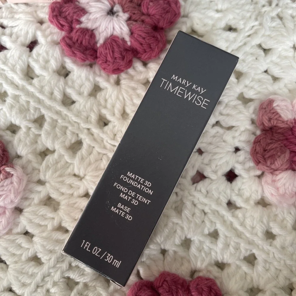 NEW Mary Kay Timewise Matte 3D Foundation Ivory N 140 099962